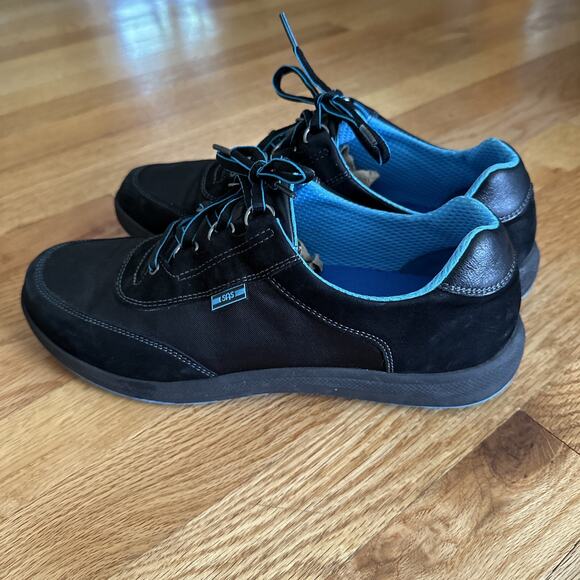 SAS SPORTY WOMEN’s SZ 9 M BLACK tennis Shoe Woth Blue Soles - 107 - Picture 5 of 16